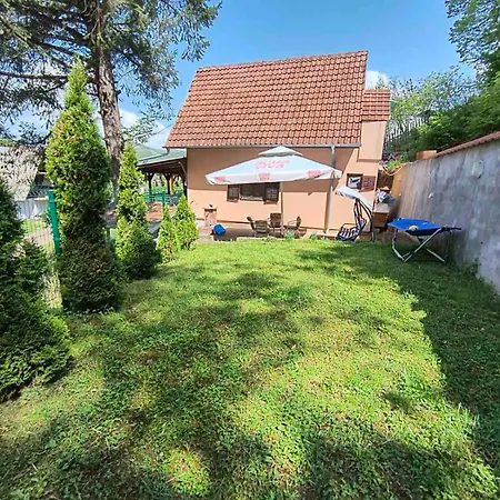 Lana I Tara Apartament *